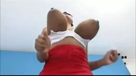 Tóc vàng, thổi kèn,  ...