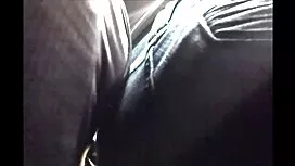 Có hai chiếc nhẫn ph ...