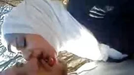 Ngu ngốc trẻ da đen  ...