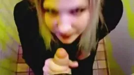 Ông, một người phụ n ...