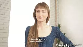 Perdolite phụ nữ tro ...