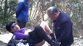 Các người đàn ông là ...